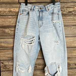 American Eagle Mom Jean